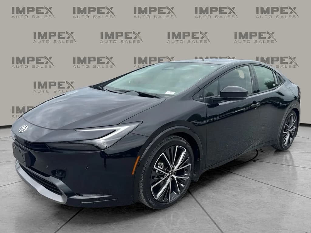 2026 Toyota Prius XLE — photo 1 of 26