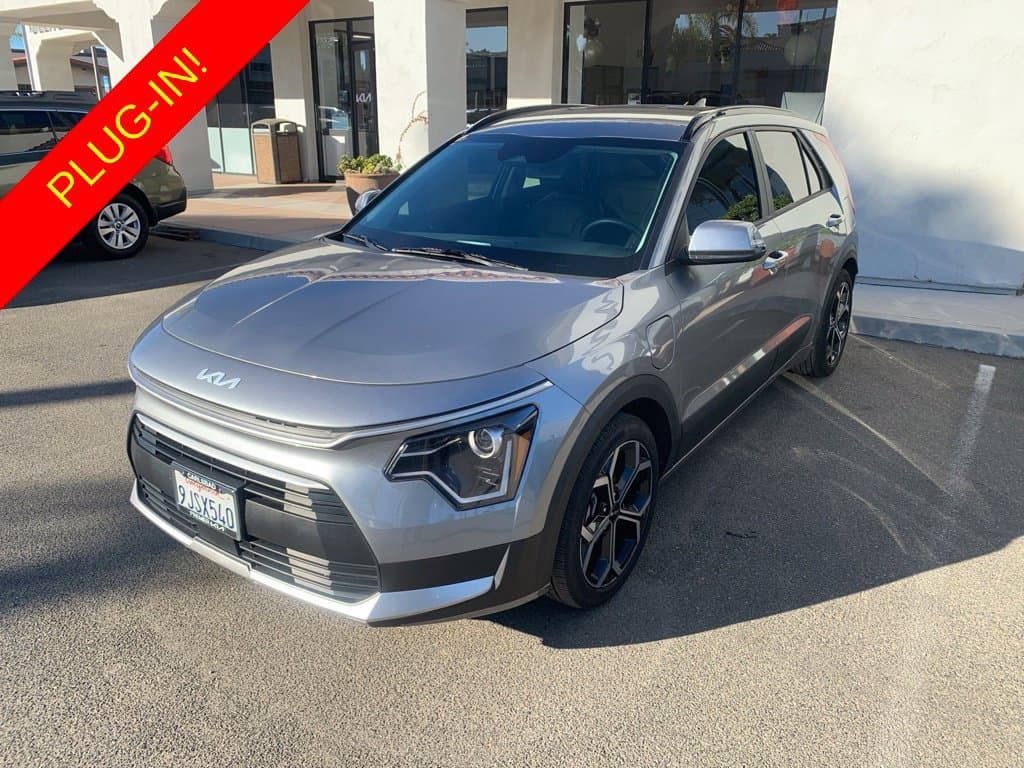 2024 Kia Niro Plug-In Hybrid EX — photo 1 of 10