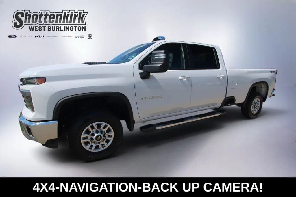 2026 Chevrolet Silverado 2500HD LT — photo 1 of 41