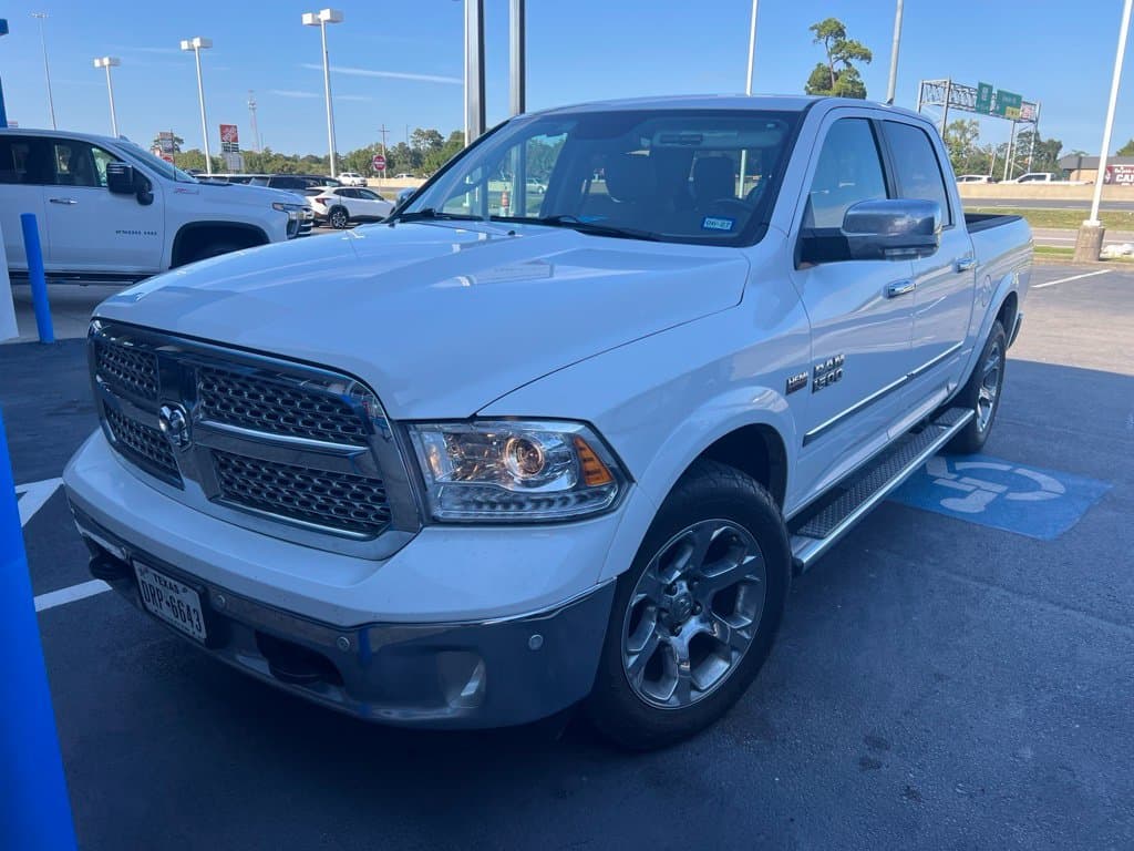 2014 RAM 1500 Laramie — photo 1 of 12