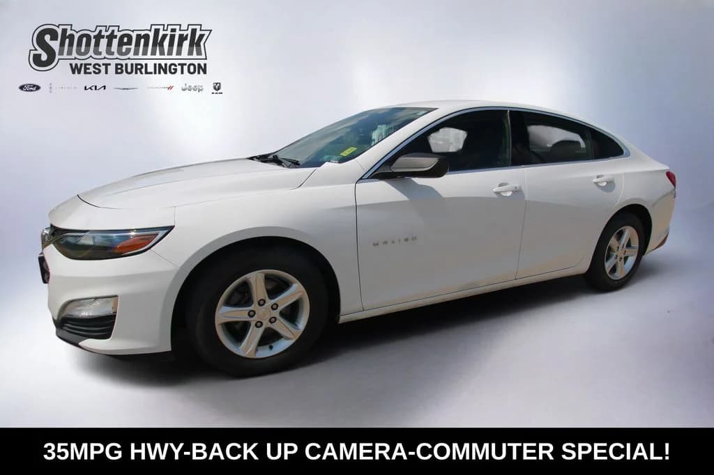 2023 Chevrolet Malibu LS — photo 1 of 36