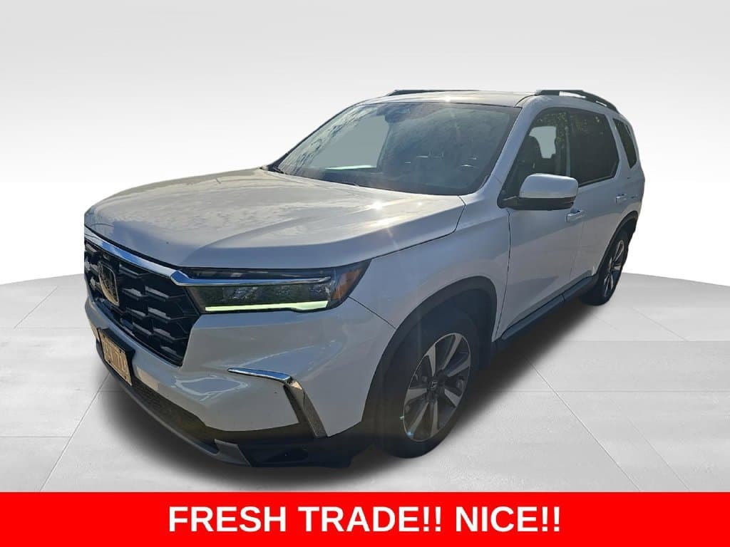 2025 Honda Pilot Elite — photo 1 of 5