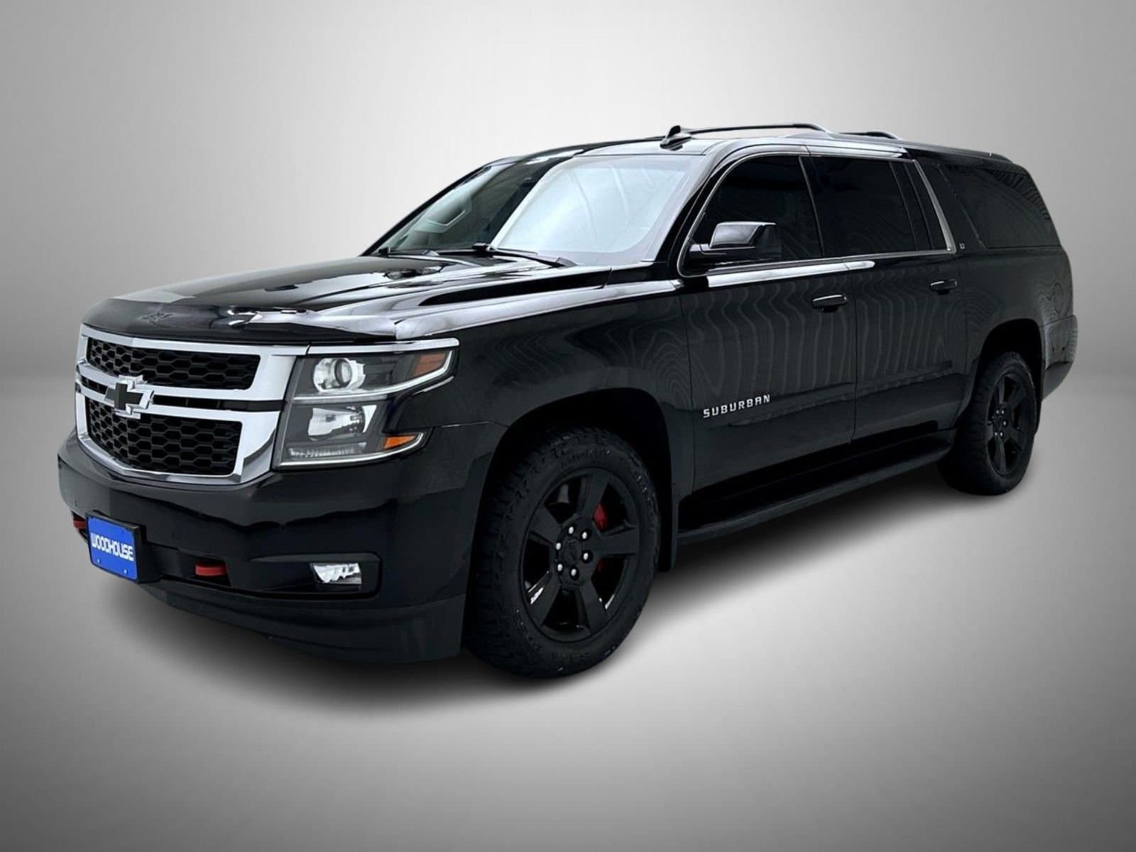 2019 Chevrolet Suburban LT — photo 1 of 26