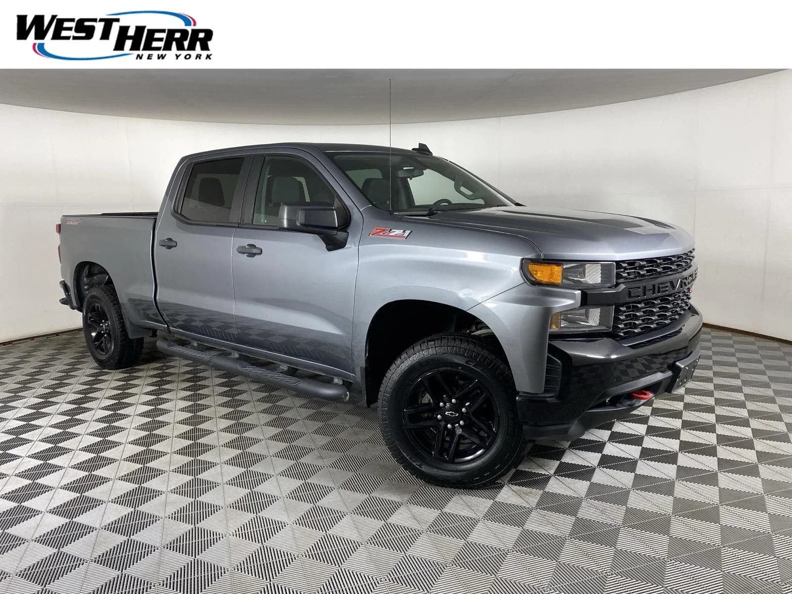 2019 Chevrolet Silverado 1500 Custom Trail Boss — photo 1 of 24