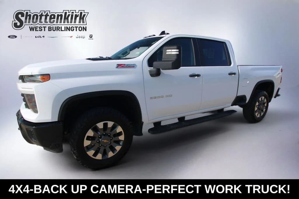 2024 Chevrolet Silverado 2500HD Custom — photo 1 of 36