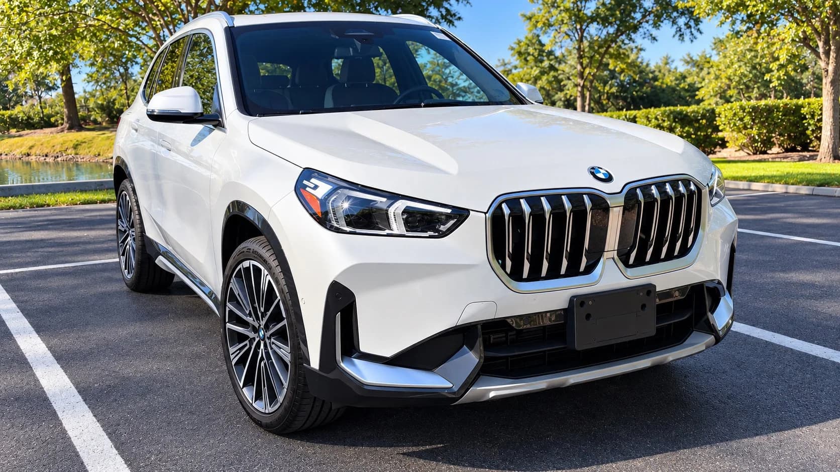 2026 BMW X1 xDrive28i — photo 1 of 12