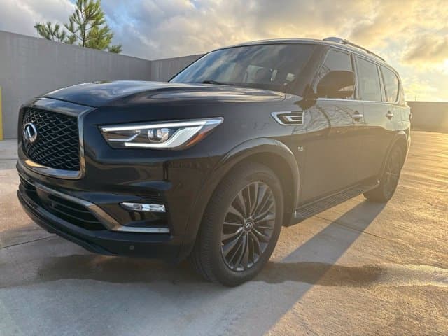 2020 INFINITI QX80 LUXE — photo 1 of 11