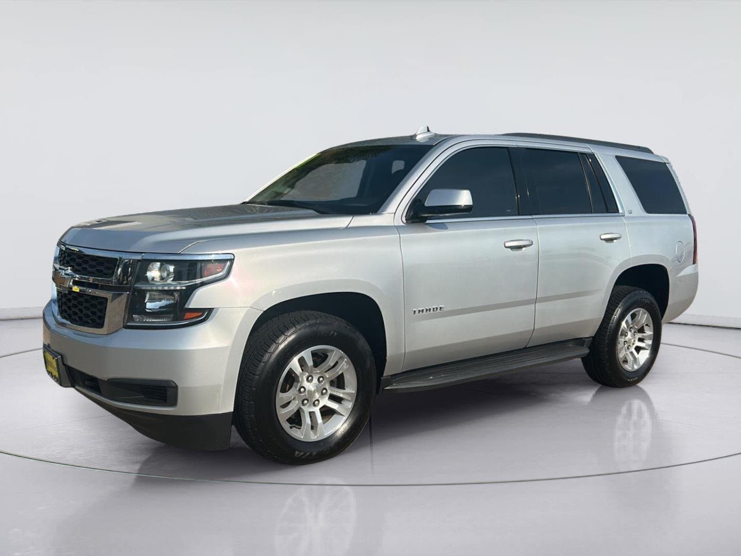 2020 Chevrolet Tahoe LT — photo 1 of 35
