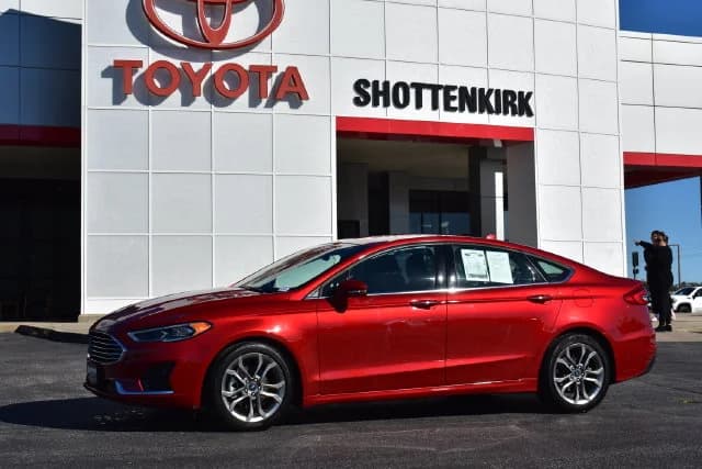 2020 Ford Fusion SEL — photo 1 of 35
