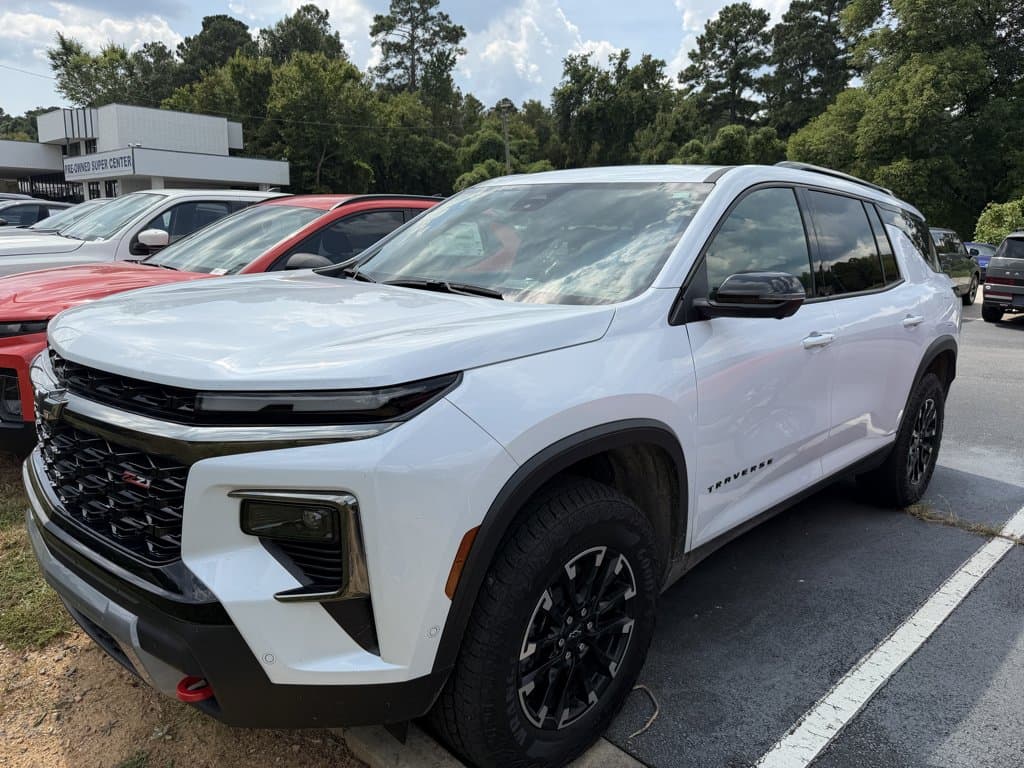 2026 Chevrolet Traverse AWD Z71 — photo 1 of 4
