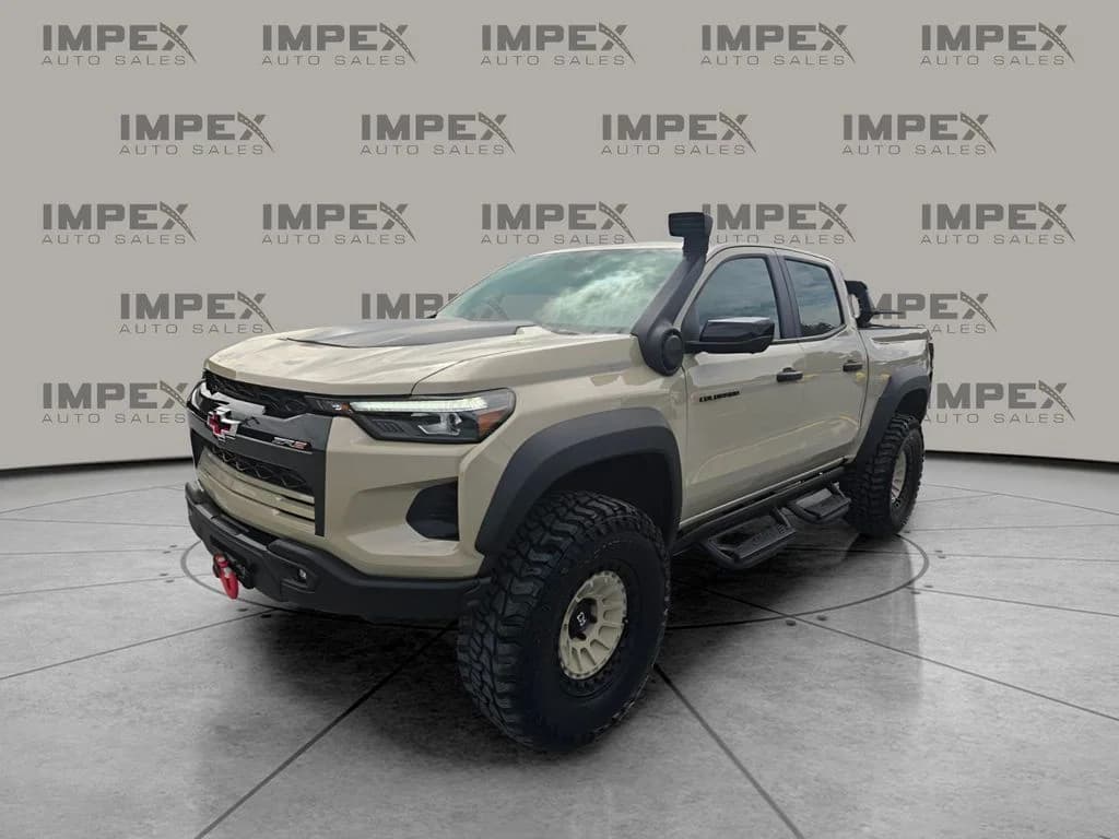2024 Chevrolet Colorado ZR2 — photo 1 of 41