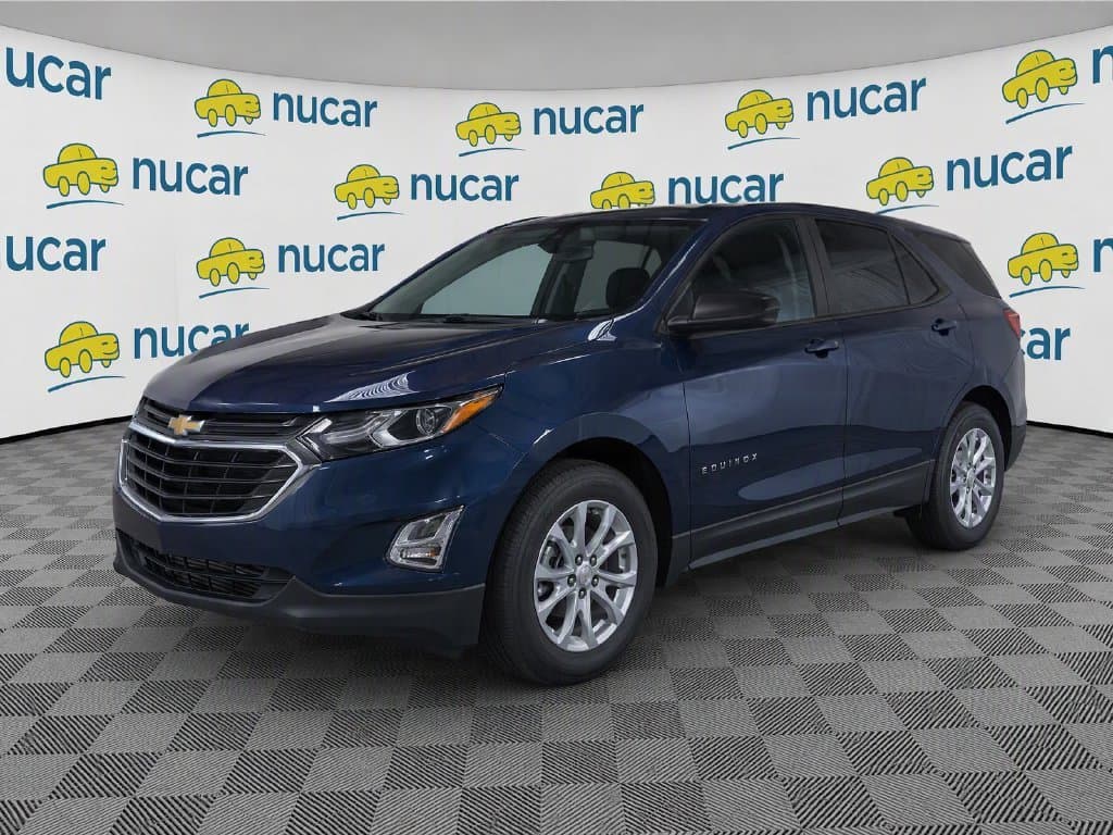 2019 Chevrolet Equinox LS — photo 1 of 17