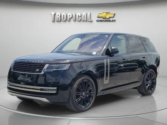 2023 Land Rover Range Rover SE — photo 1 of 33