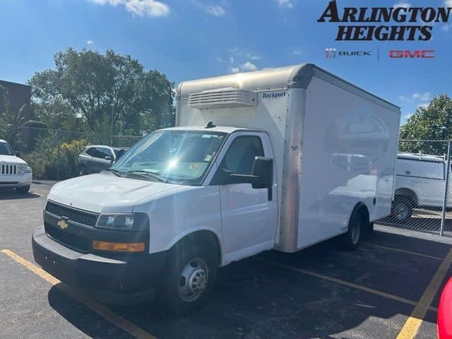 2020 Chevrolet Express Commercial Cutaway Base — photo 1 of 6