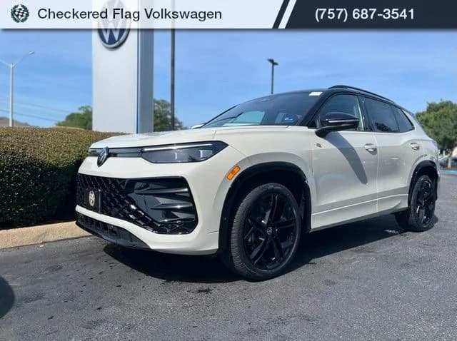 2026 Volkswagen Tiguan 2.0T SE R-Line Black — photo 1 of 45