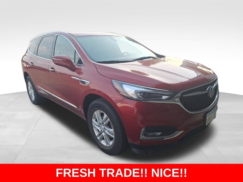 2018 Buick Enclave Essence — photo 1 of 5