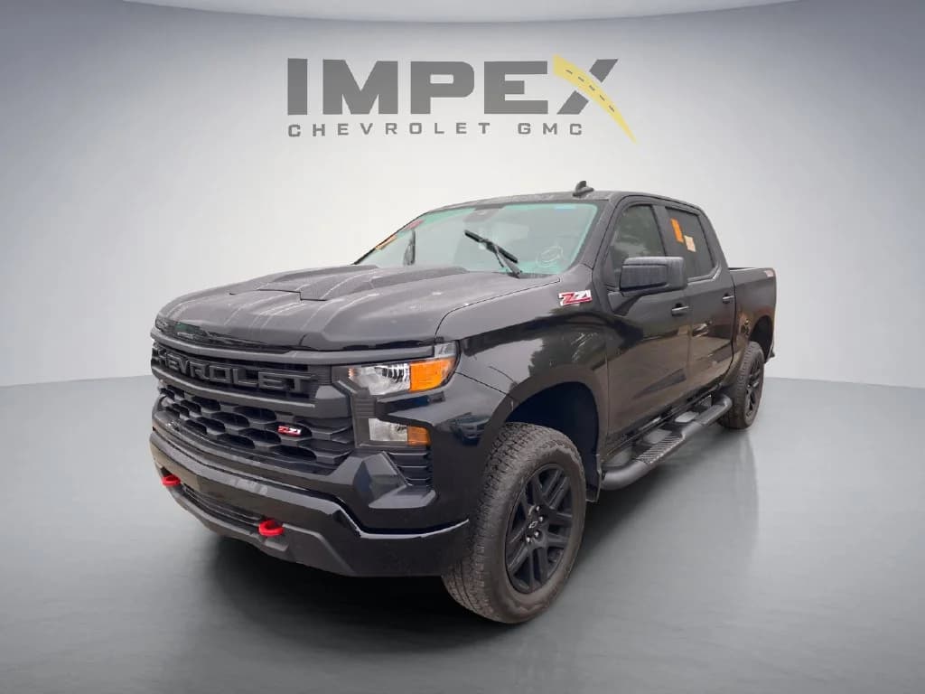 2026 Chevrolet Silverado 1500 Custom Trail Boss — photo 1 of 15