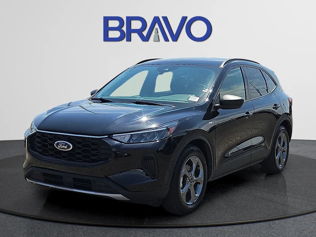 2025 Ford Escape ST-Line — photo 1 of 20