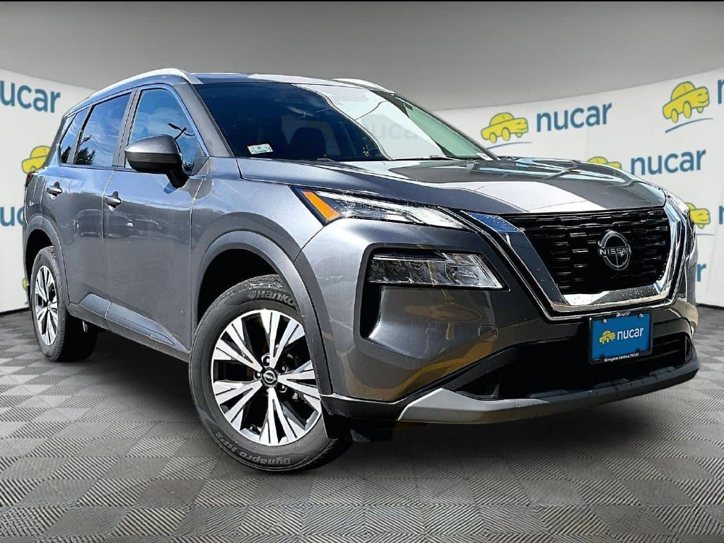 2023 Nissan Rogue SV — photo 1 of 32