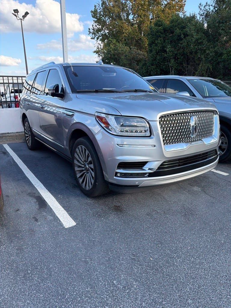 2023 Lincoln Aviator Reserve — photo 1 of 2