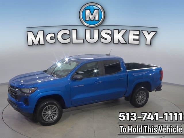 2024 Chevrolet Colorado LT — photo 1 of 40