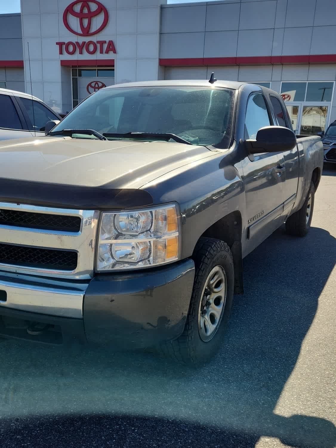 2011 Chevrolet Silverado 1500 LS — photo 1 of 4