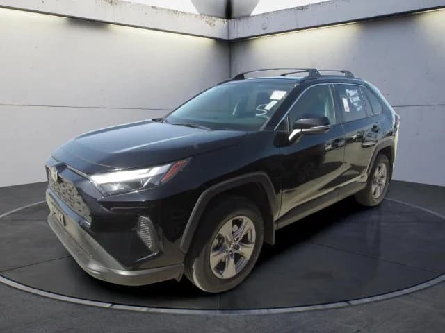 2025 Toyota RAV4 Base — photo 1 of 7
