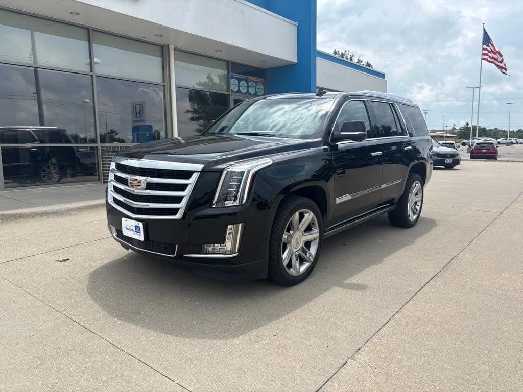 2015 Cadillac Escalade Premium — photo 1 of 47