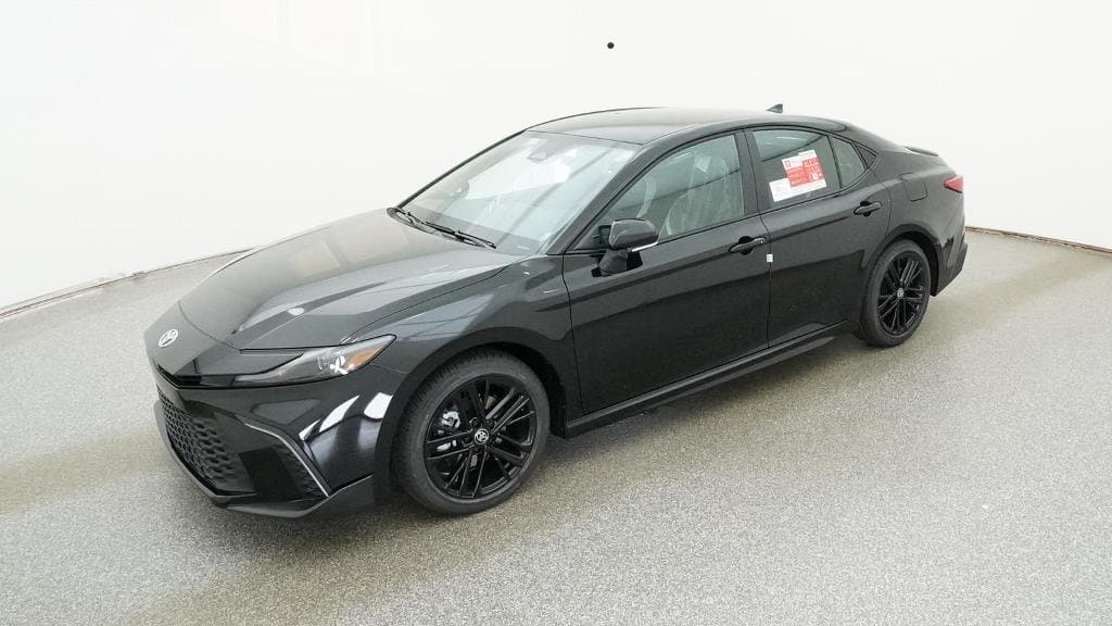 2026 Toyota Camry SE — photo 1 of 52