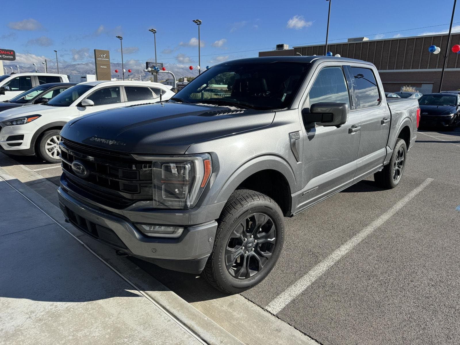 2023 Ford F-150 Platinum — photo 1 of 3