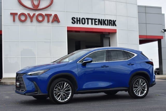 2023 Lexus NX NX 350h Luxury — photo 1 of 41