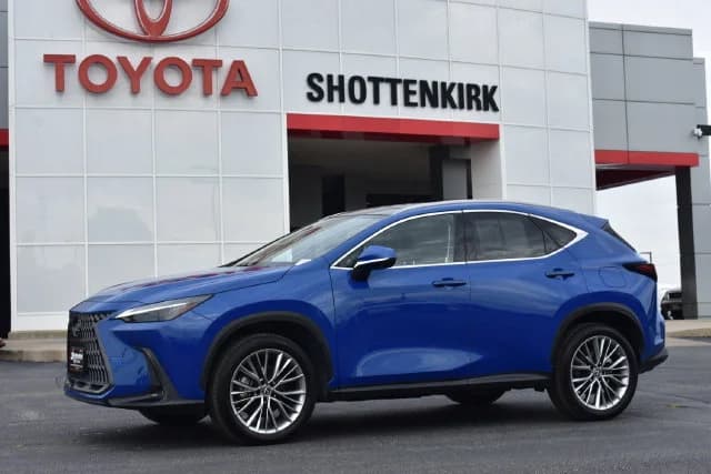 2023 Lexus NX NX 350h Luxury — photo 1 of 41