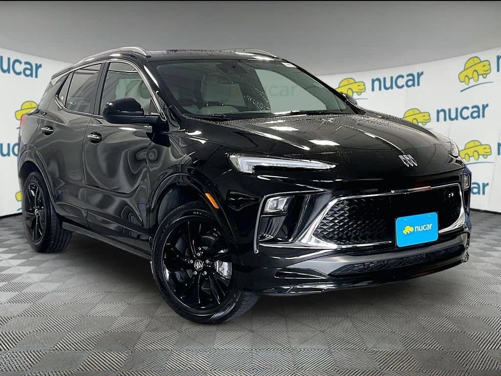 2024 Buick Encore GX Sport Touring — photo 1 of 34