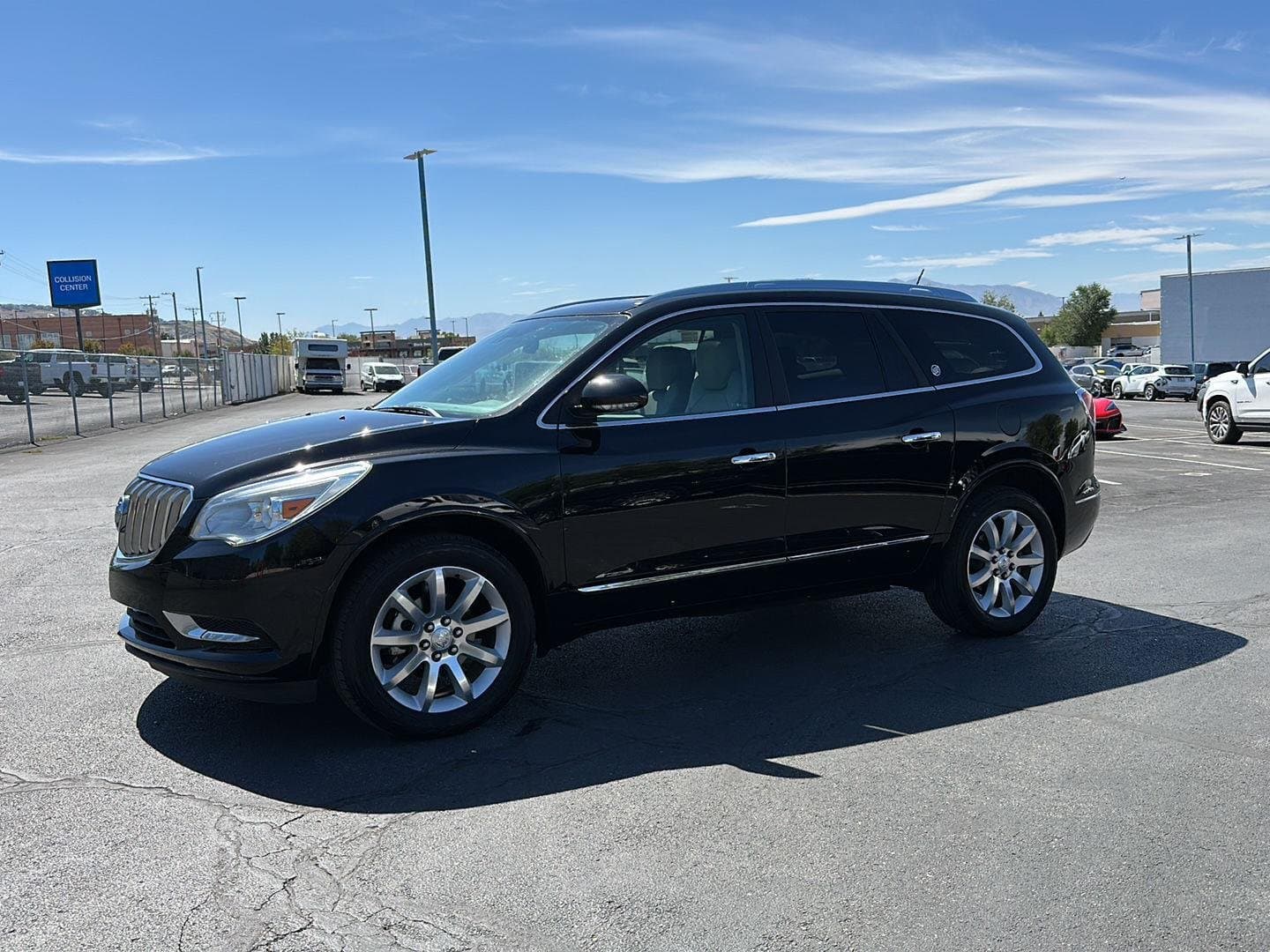 2017 Buick Enclave Premium — photo 1 of 27