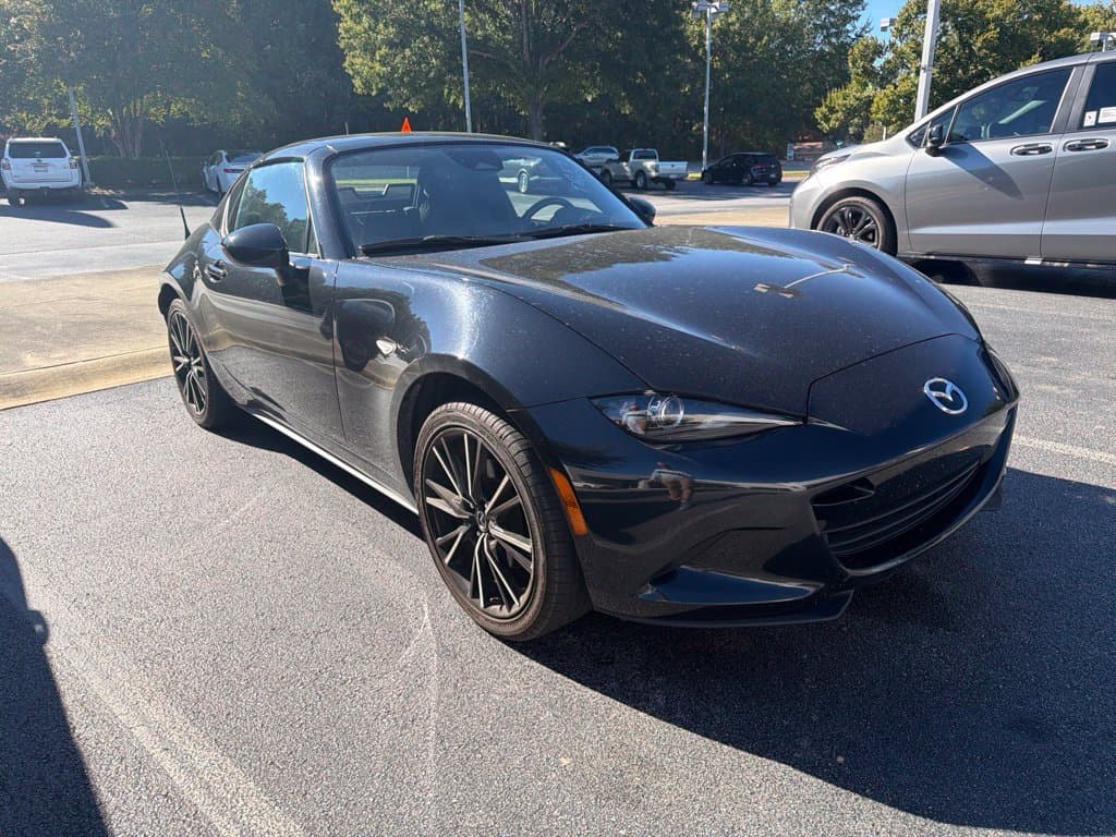 2024 Mazda MX-5 Miata RF Grand Touring — photo 1 of 4