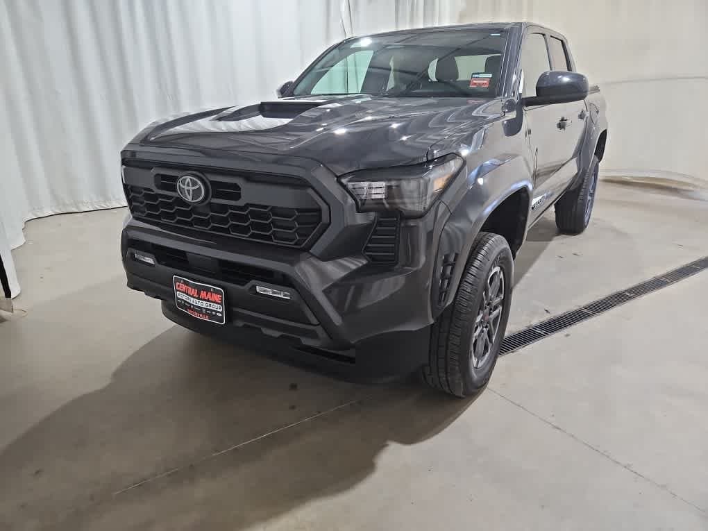 2026 Toyota Tacoma 4WD TRD Sport — photo 1 of 10