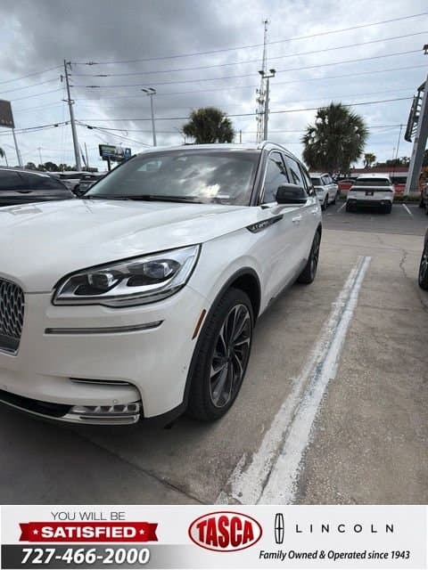 2020 Lincoln Aviator Reserve — photo 1 of 8
