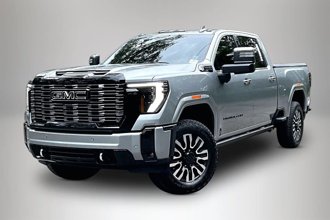 2026 GMC Sierra 2500HD Denali Ultimate — photo 1 of 37
