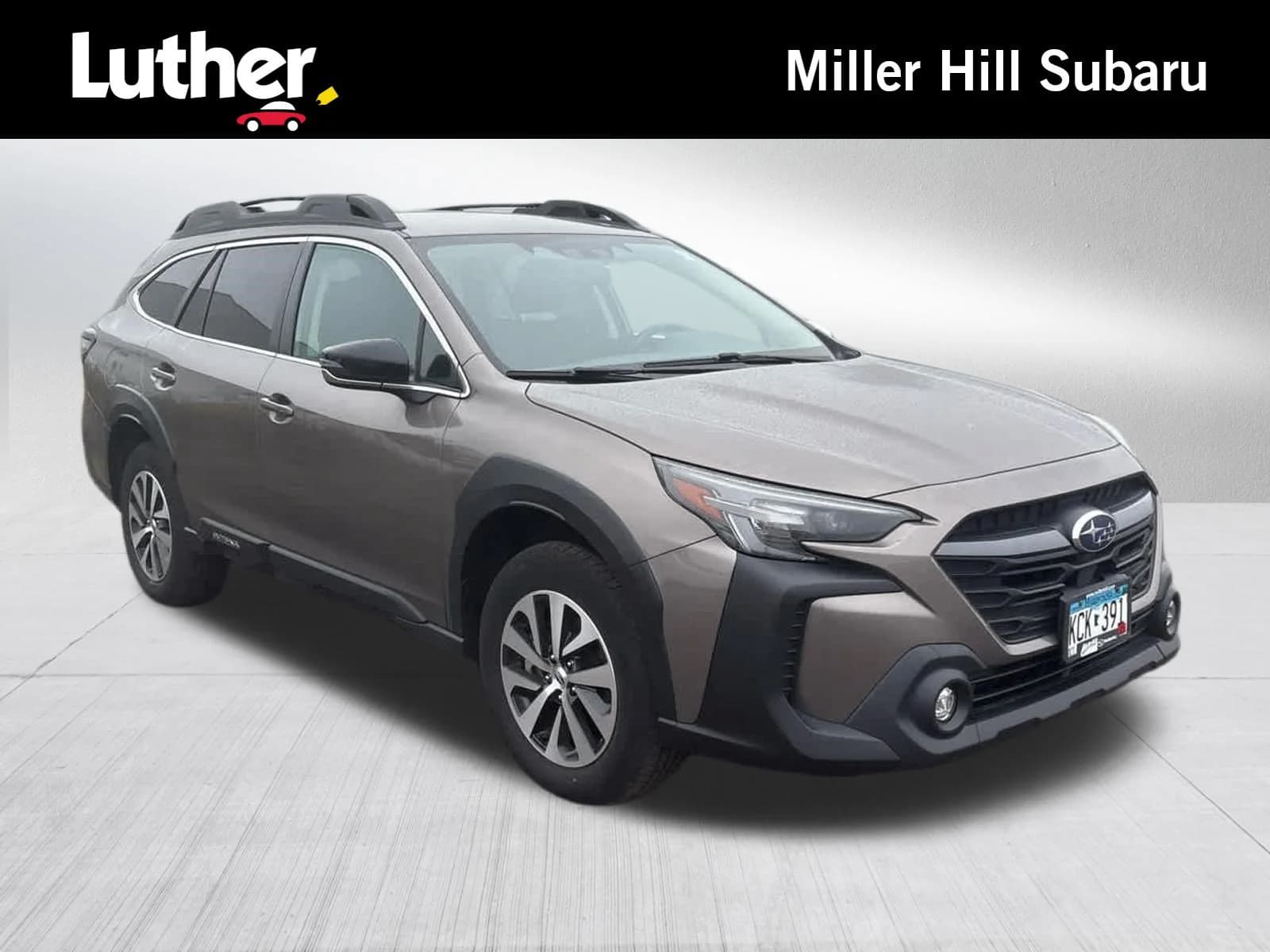 2024 Subaru Outback Premium — photo 1 of 20