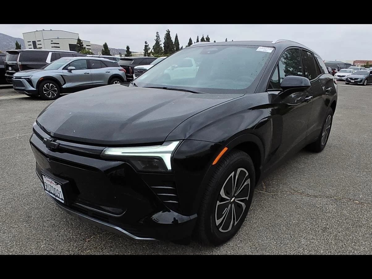 2025 Chevrolet Blazer EV LT — photo 1 of 26