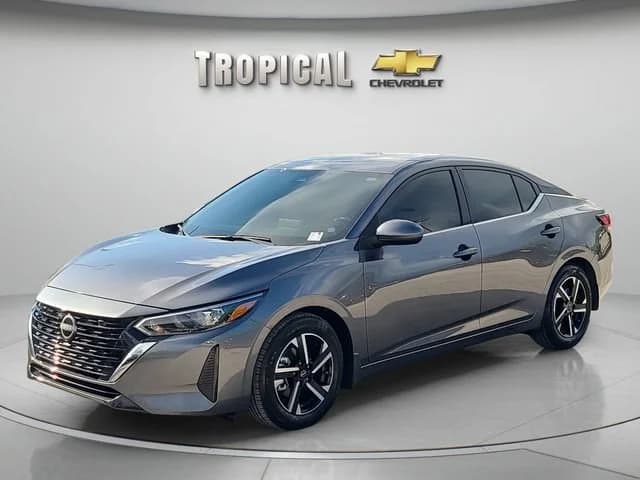 2025 Nissan Sentra SV — photo 1 of 32