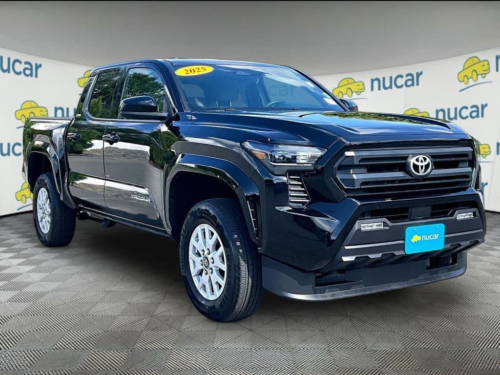 2025 Toyota Tacoma SR5 — photo 1 of 36