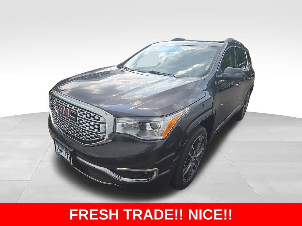 2019 GMC Acadia Denali — photo 1 of 5