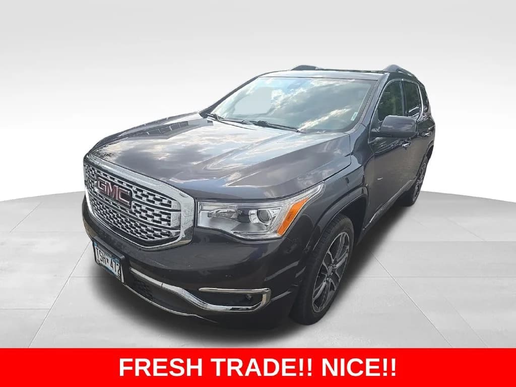 2019 GMC Acadia Denali — photo 1 of 5