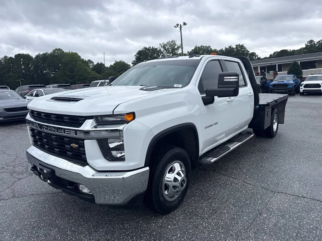 2023 Chevrolet Silverado 3500HD LT — photo 1 of 5