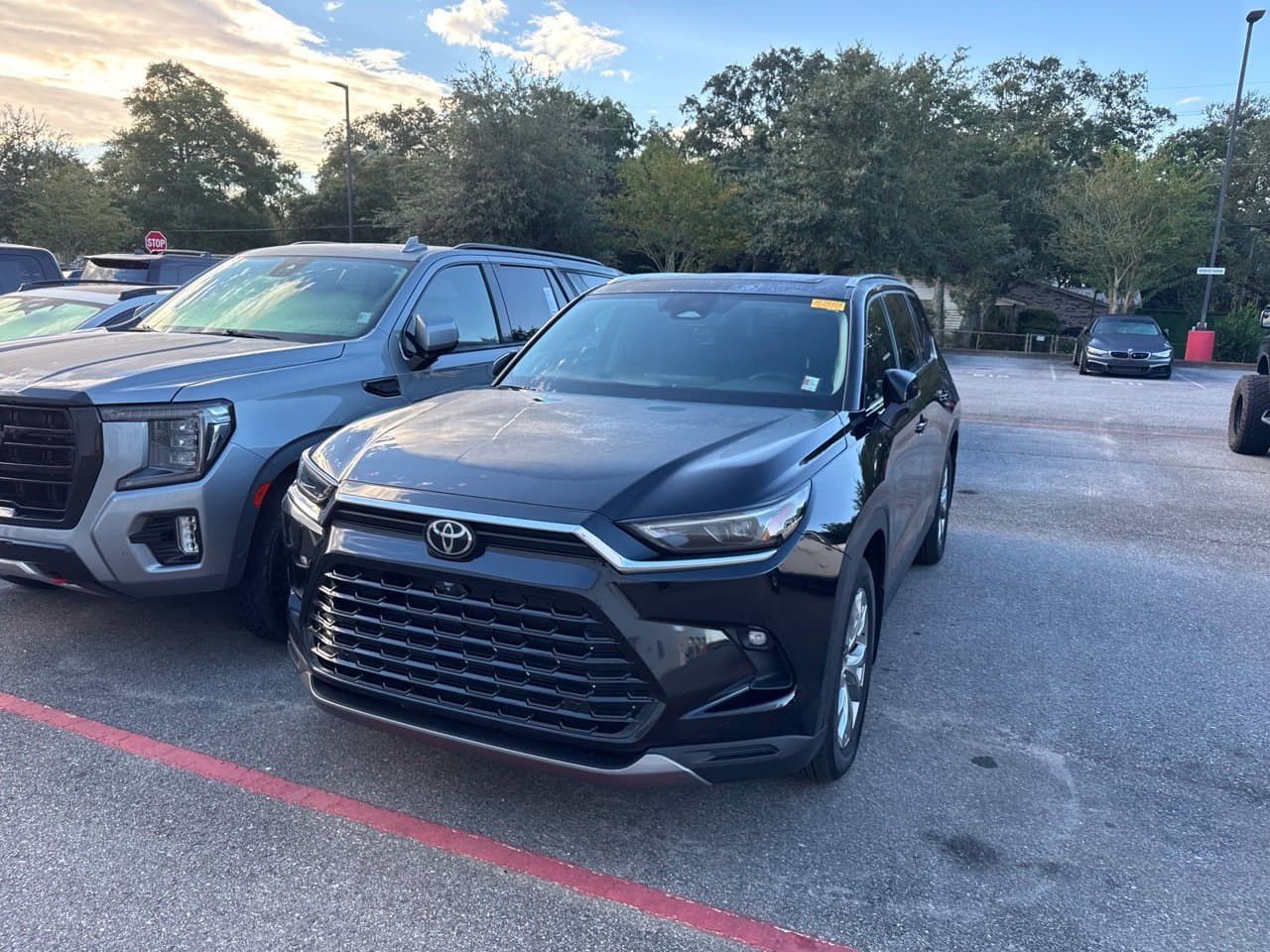 2025 Toyota Grand Highlander Limited — photo 1 of 6