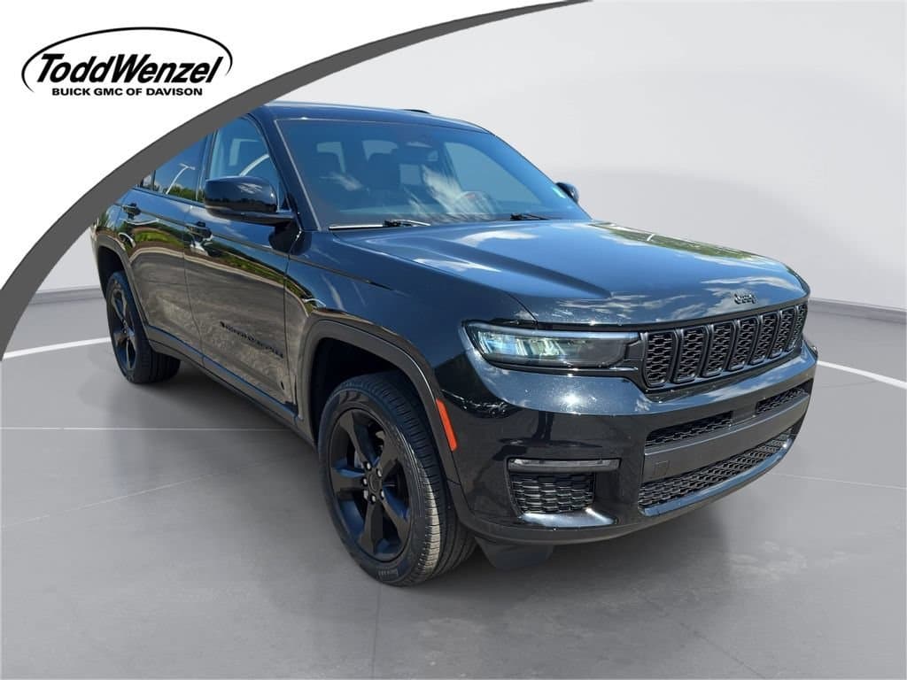 2024 Jeep Grand Cherokee L Limited 4x4 — photo 1 of 36