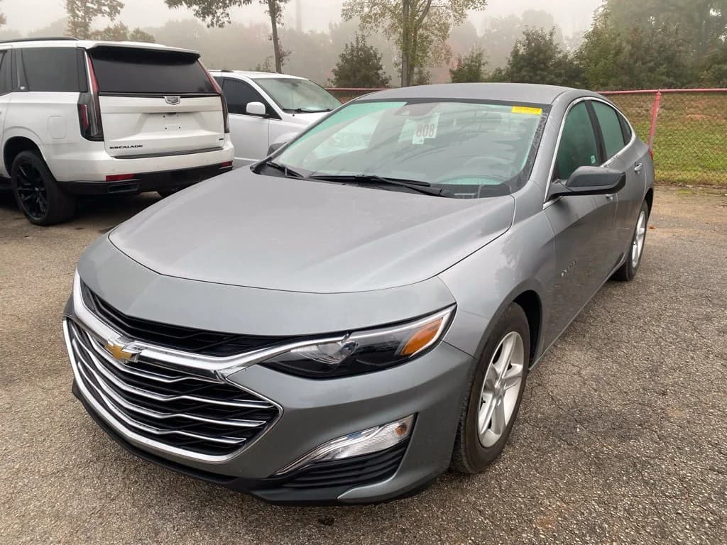 2023 Chevrolet Malibu LS — photo 1 of 15