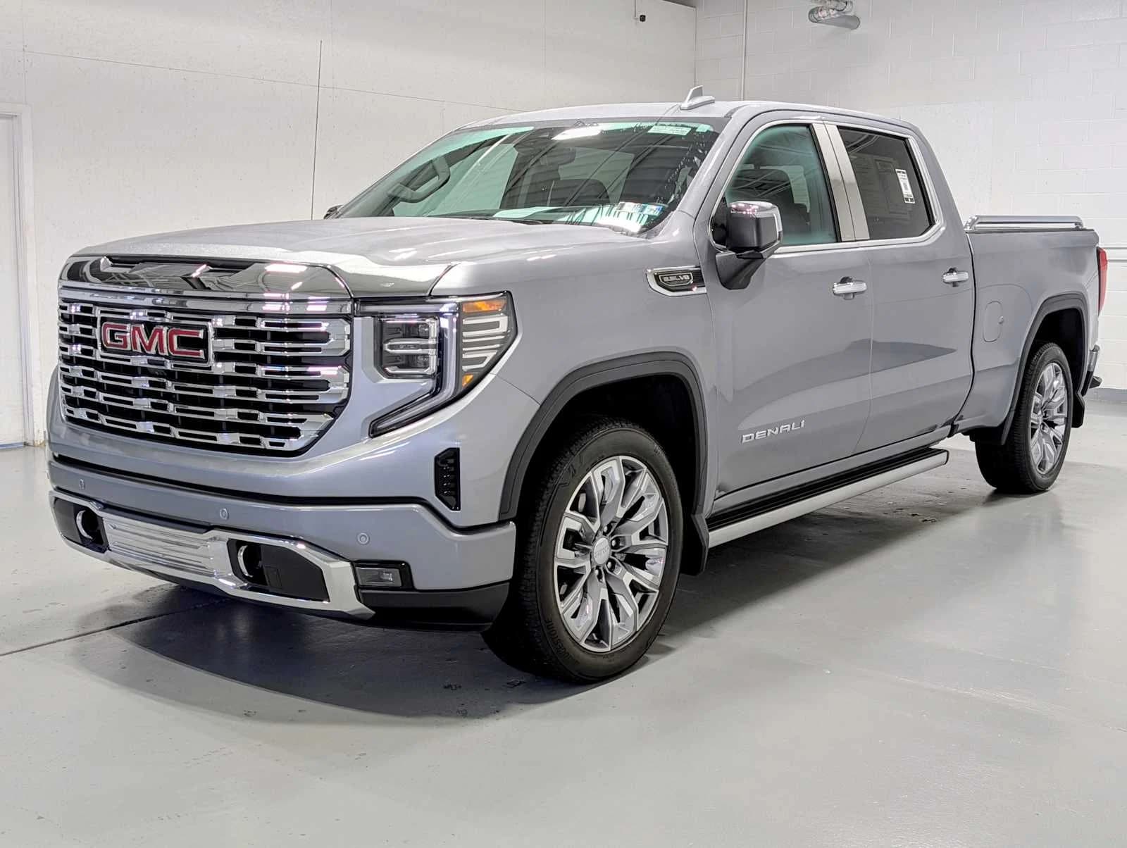 2025 GMC Sierra 1500 Denali — photo 1 of 50