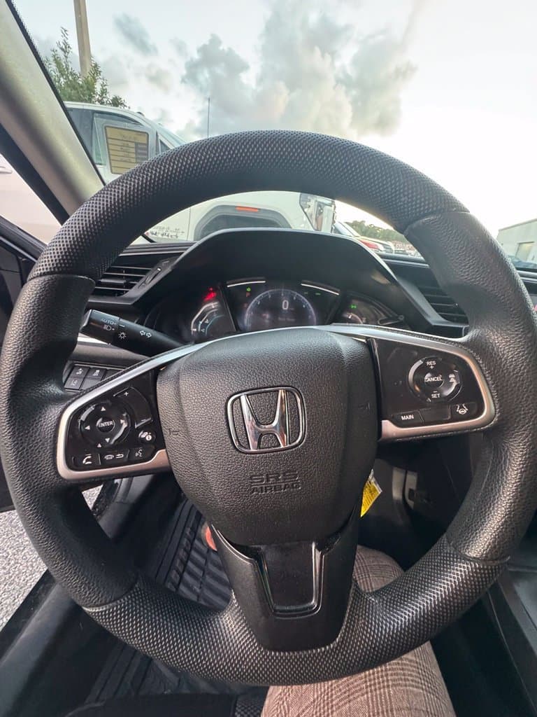 2020 Honda Civic Sedan LX — photo 1 of 33
